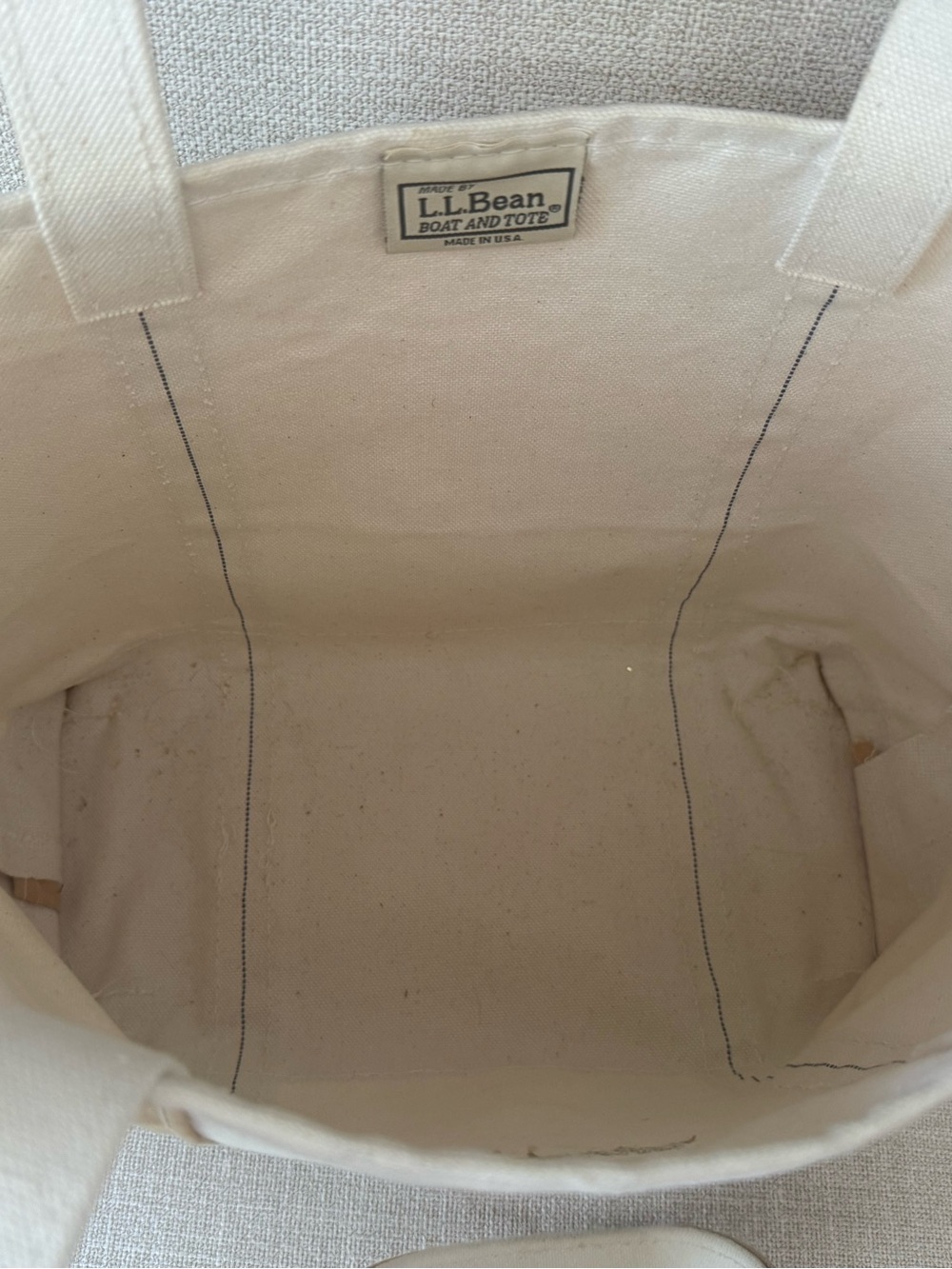 L.L. Bean Boat and Tote - Picture 6 of 11
